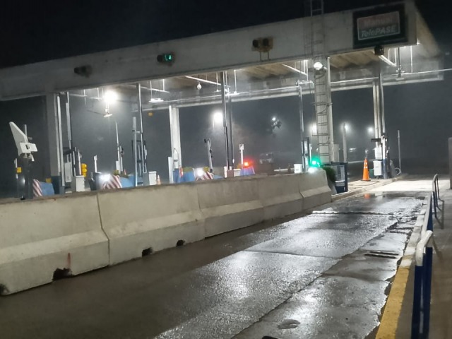 Con per�odo de prueba, ya se cobra en el peaje de Hinojo